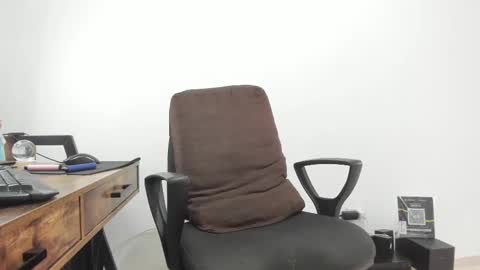 Snapshot of matheusbeard2 chatting on 02.10.25 Matheus online show from 02.10.25