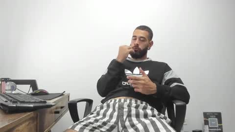 Snapshot of matheusbeard2 chatting on 02.13.25 Matheus online show from 02.13.25