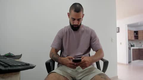 Snapshot of matheusbeard2 chatting on 09.26.25 Matheus online show from 09.26.25