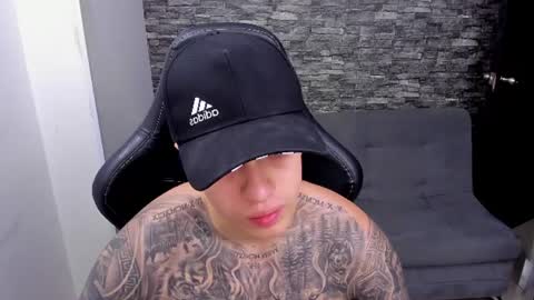 Snapshot of mathew_wolf4 chatting on 06.18.26 Mathew Independent model online show from 06.18.26
