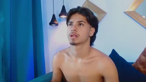 Snapshot of mathewadams chatting on 11.04.25 Mathew online show from 11.04.25