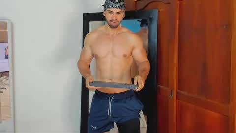 Snapshot of mathews_smith chatting on 09.26.25 mathews_smith online show from 09.26.25