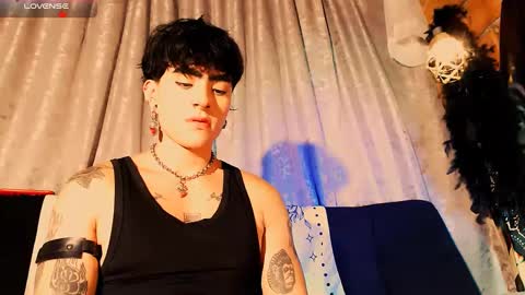 Mathew                        online show from 10.04.25