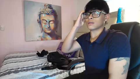 Snapshot of mathias_oberlin chatting on 03.25.26 MATHIAS online show from 03.25.26