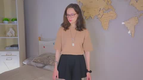 Snapshot of mathildesephton chatting on 10.21.25 mathildesephton online show from 10.21.25