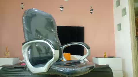 matia zelvya online show from 07.10.26