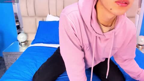 Snapshot of matias_jeong chatting on 11.22.25 Matias Jeong online show from 11.22.25