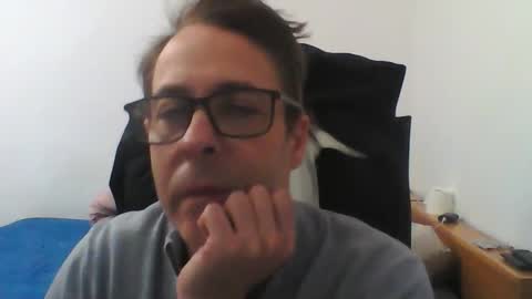 Snapshot of matrixmad chatting on 11.11.25 matrixmad online show from 11.11.25