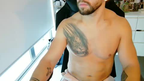 Snapshot of matt89aus chatting on 02.14.25 MRD online show from 02.14.25