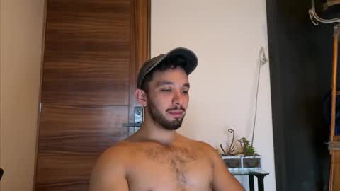 Snapshot of matt_artim chatting on 03.11.26 The Matt Leon online show from 03.11.26