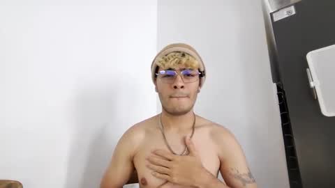 Snapshot of matt_miller12 chatting on 09.17.25 Matt online show from 09.17.25