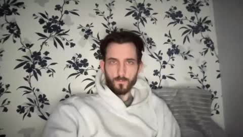 Snapshot of mattcarta chatting on 02.05.25 mattcarta online show from 02.05.25