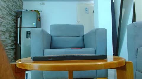 Snapshot of matteo_leto chatting on 10.10.25 matteo_leto online show from 10.10.25