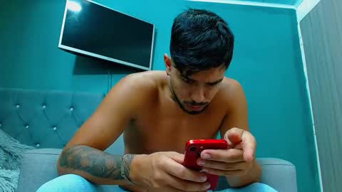 Snapshot of matteo_rreal chatting on 11.30.25 MATTEO online show from 11.30.25