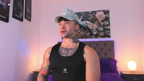 Snapshot of matthew_colee chatting on 04.08.26 Matthew INDEPENDENT MODEL online show from 04.08.26