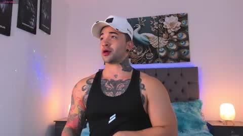 Matthew INDEPENDENT MODEL online show from 07.08.26