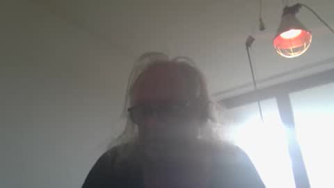 Snapshot of matthy60 chatting on 10.19.25 Matthias online show from 10.19.25