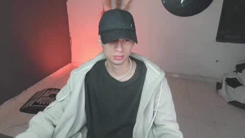 Snapshot of mattias_dantee chatting on 01.29.25 mattias online show from 01.29.25