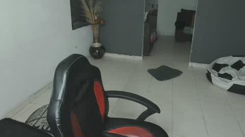 Snapshot of mattias_dantee chatting on 02.02.25 mattias online show from 02.02.25