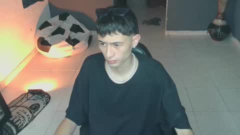 Snapshot of mattias_dantee chatting on 02.10.25 mattias online show from 02.10.25