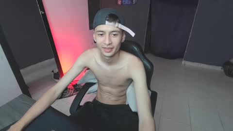 Snapshot of mattias_dantee chatting on 02.15.25 mattias online show from 02.15.25