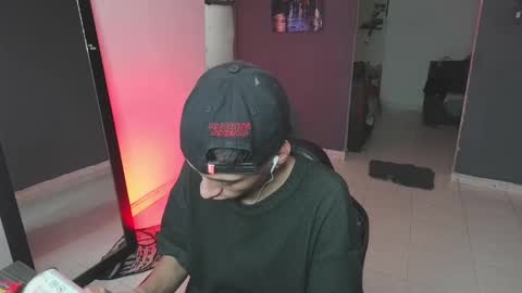 Snapshot of mattias_dantee chatting on 02.15.25 mattias online show from 02.15.25