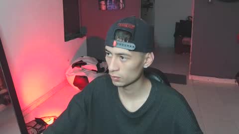 Snapshot of mattias_dantee chatting on 02.16.25 mattias online show from 02.16.25