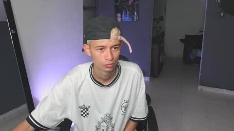 Snapshot of mattias_dantee chatting on 03.03.25 mattias online show from 03.03.25