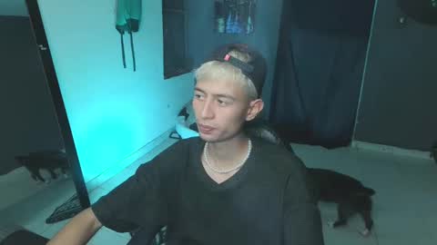 Snapshot of mattias_dantee chatting on 03.08.25 mattias online show from 03.08.25