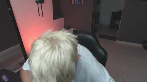 Snapshot of mattias_dantee chatting on 03.09.25 mattias online show from 03.09.25