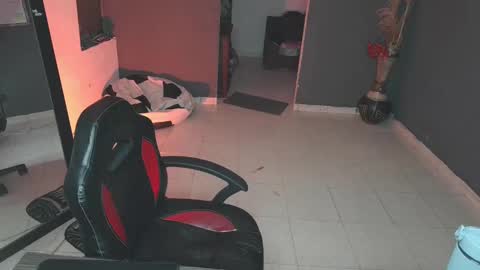 Snapshot of mattias_dantee chatting on 03.10.25 mattias online show from 03.10.25