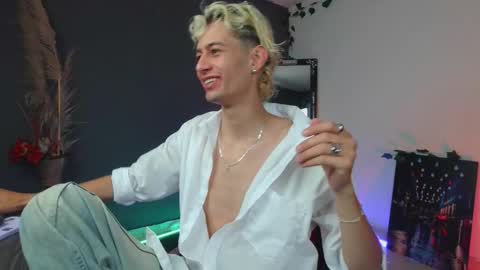 Snapshot of mattias_dantee chatting on 11.07.25 mattias online show from 11.07.25