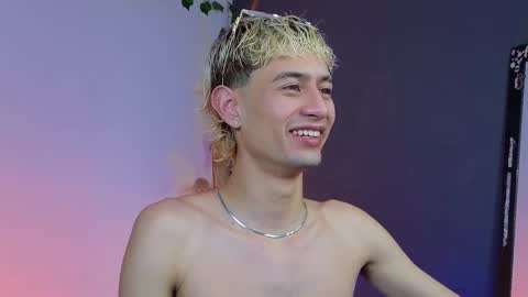 Snapshot of mattias_dantee chatting on 12.05.25 mattias online show from 12.05.25