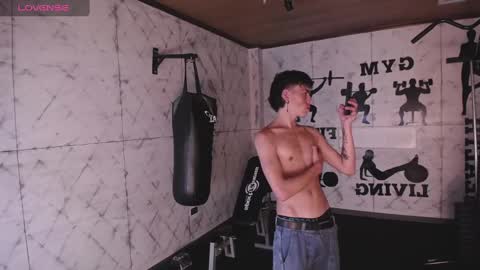 Snapshot of mattideluca chatting on 12.02.24 Matti online show from 12.02.24