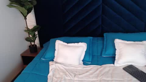 Snapshot of mattideluca chatting on 12.16.24 Matti online show from 12.16.24