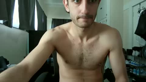 Snapshot of mattsroom123 chatting on 02.11.25 mattsroom123 online show from 02.11.25