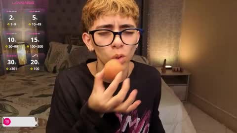 Snapshot of matty_spark chatting on 09.30.25 matty_spark online show from 09.30.25