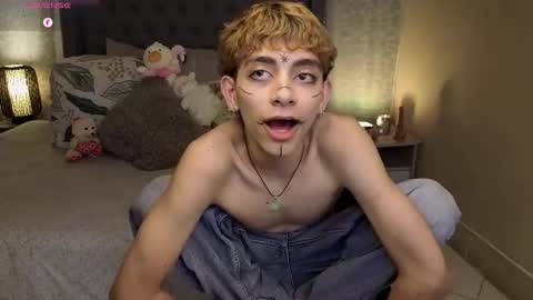 Snapshot of matty_spark chatting on 11.12.25 matty_spark online show from 11.12.25