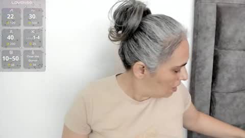 Snapshot of mature_gold chatting on 09.09.25 mature_gold online show from 09.09.25