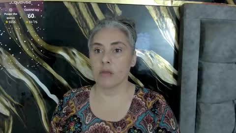 Snapshot of mature_gold chatting on 10.28.25 mature_gold online show from 10.28.25