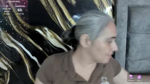 Snapshot of mature_gold chatting on 11.14.25 mature_gold online show from 11.14.25