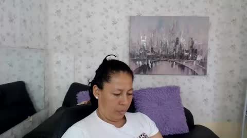 Snapshot of mature_martina_ chatting on 06.27.26 Martina online show from 06.27.26