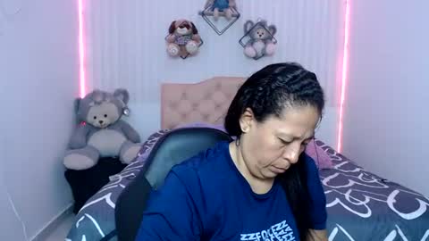Snapshot of mature_martina_ chatting on 08.03.26 Martina online show from 08.03.26