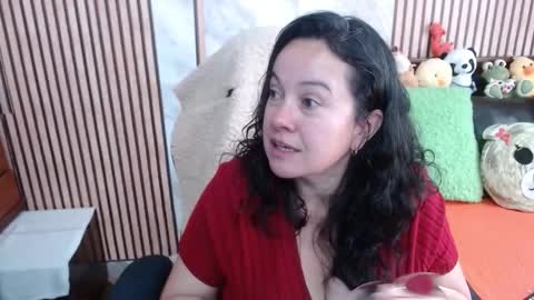 Snapshot of mature_wolf chatting on 09.17.25 Sonia online show from 09.17.25