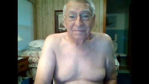Snapshot of maturecouple1954 chatting on 09.14.25 SXECPL55 at G mail Dot Com online show from 09.14.25