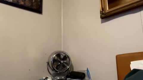 Snapshot of maturejerky chatting on 11.05.25 maturejerky online show from 11.05.25