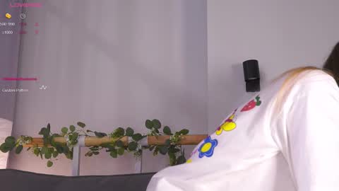 Snapshot of maudhaskell chatting on 09.14.25 Lily online show from 09.14.25