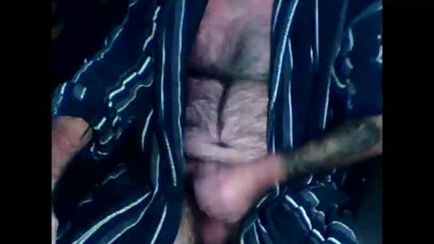 Snapshot of mauni1964 chatting on 10.28.25 mauni1964 online show from 10.28.25