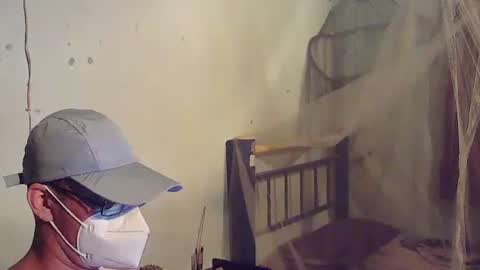 Snapshot of maurodirty chatting on 11.24.25 Mauro online show from 11.24.25