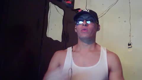 Snapshot of maurodirty chatting on 12.03.25 Mauro online show from 12.03.25